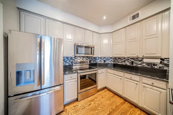 Fort Worth, TX 76107,3333 Darcy Street #2209