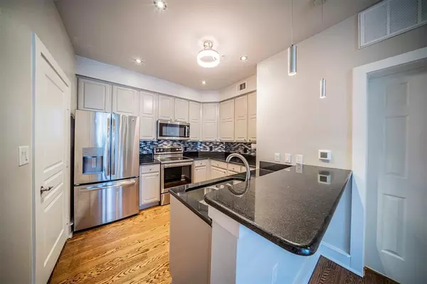 Fort Worth, TX 76107,3333 Darcy Street #2209