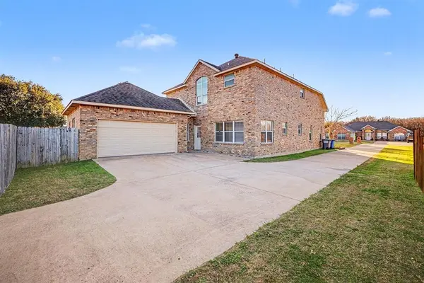 Red Oak, TX 75154,208 Cobblestone Circle