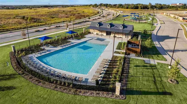 Cleburne, TX 76033,1922 CHEROKEE Lane