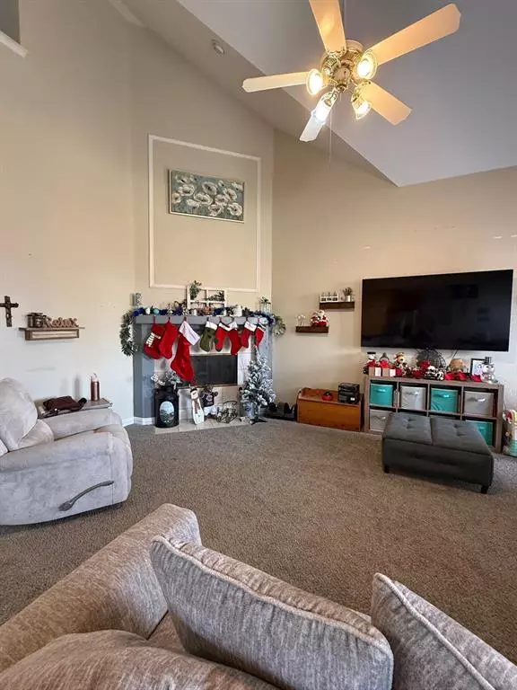 Lewisville, TX 75067,923 Granview Drive