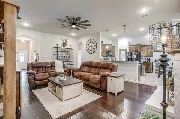 Decatur, TX 76234,203 County Road 4221