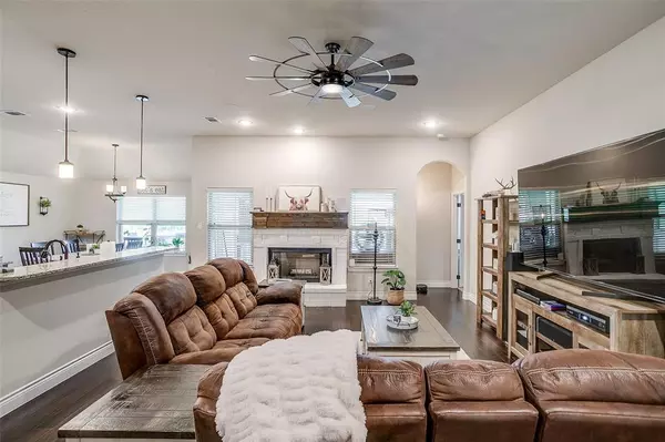 Decatur, TX 76234,203 County Road 4221