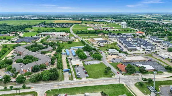 Sherman, TX 75090,815 E Pecan Grove