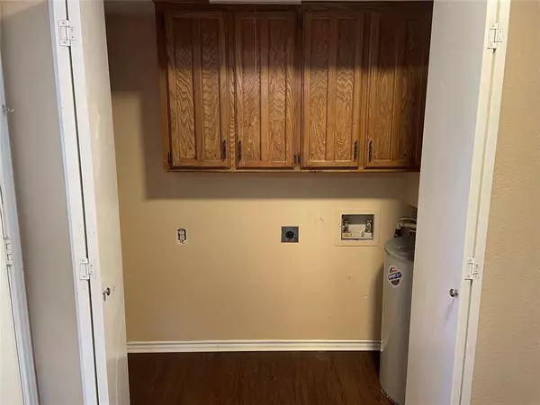 Keller, TX 76248,734 Bluebonnet Drive