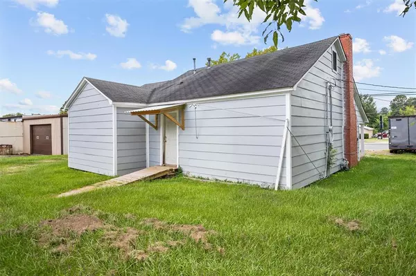 Lufkin, TX 75901,1009 E Denman Avenue