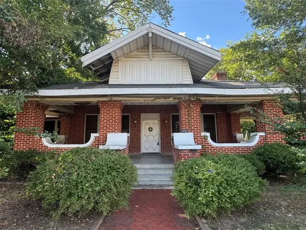 521 N 1st Street, Lufkin, TX 75901