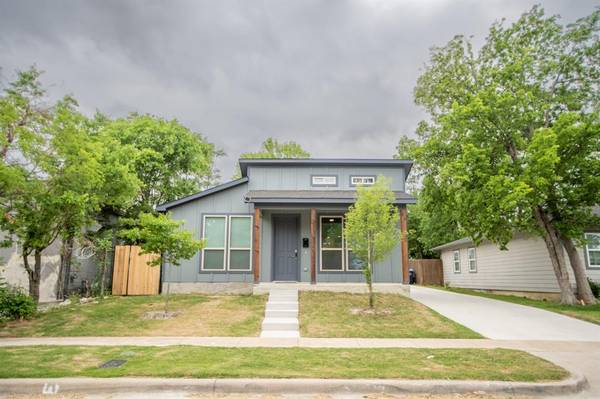 836 E Maddox Avenue, Fort Worth, TX 76104