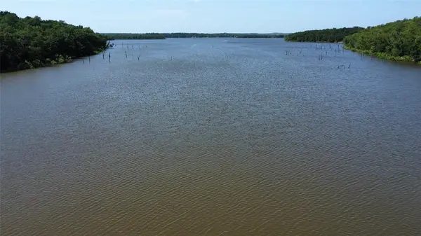 194 LAKEVIEW, Sunset, TX 76270