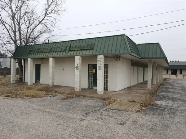 4224 GUS THOMASSON Road, Mesquite, TX 75150