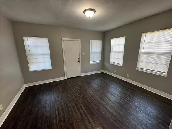 Dallas, TX 75215,3514 Meadow Street