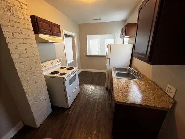 Dallas, TX 75215,3514 Meadow Street