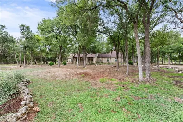 Crawford, TX 76638,735 Winding Trail