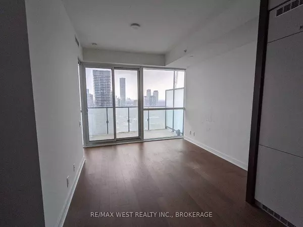 Toronto C01, ON M4Y 0B9,15 Grenville ST #4807