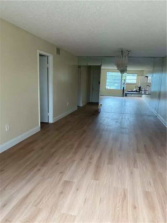 Plantation, FL 33313,Address not disclosed