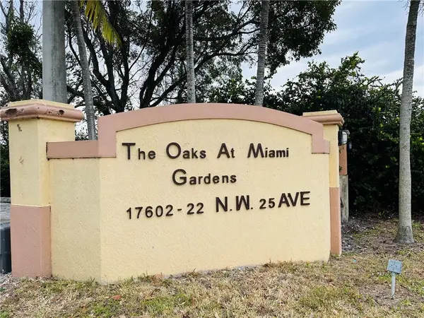 17602 NW 25th ave #204, Miami Gardens, FL 33056