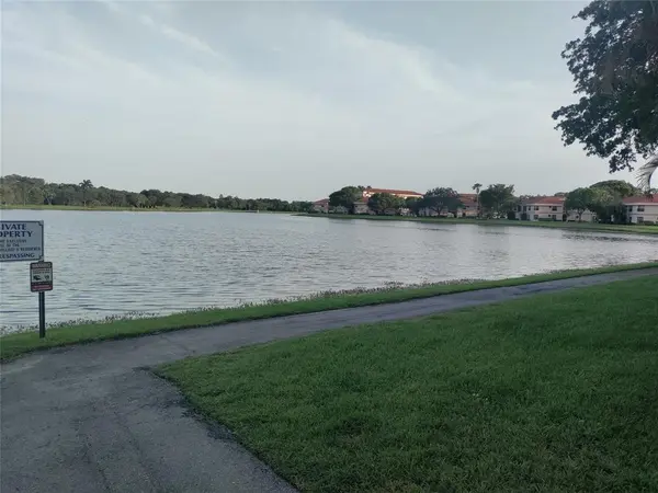 Coconut Creek, FL 33066,2852 S Carambola Cir #2852