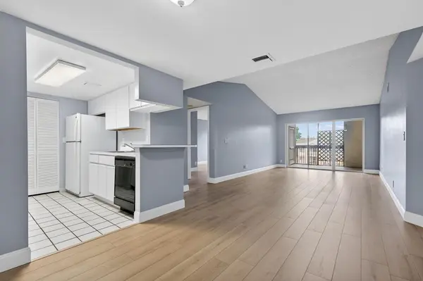 Coral Springs, FL 33076,9977 Westview Dr #136