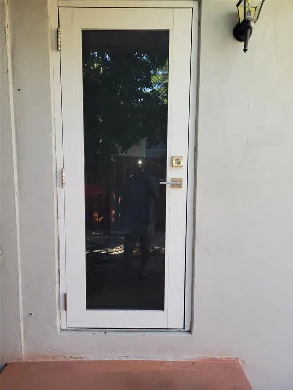 Plantation, FL 33317,291 SW 60th Ave