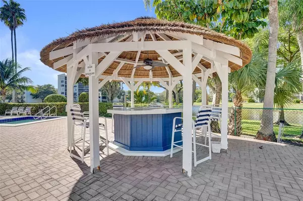 Pompano Beach, FL 33069,2221 Cypress Island Dr #501