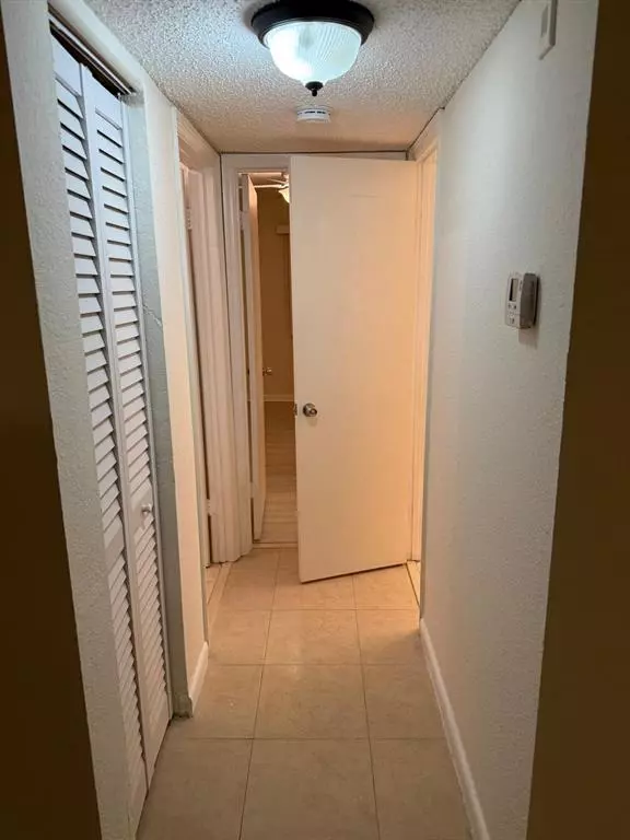 Plantation, FL 33325,12430 Vista Isles Dr #1318