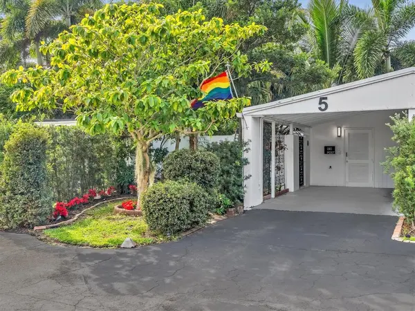 Wilton Manors, FL 33305,5 Middlesex Dr #5