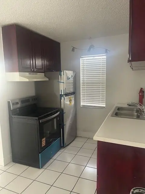 Wilton Manors, FL 33305,900 NE 26 ST #15