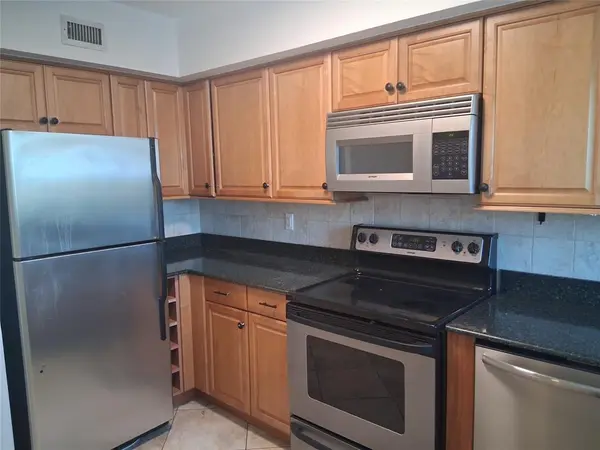 Deerfield Beach, FL 33441,505 NE 20 Av #217