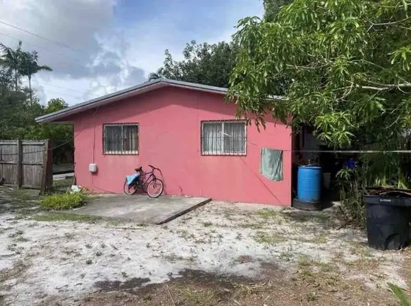 Fort Lauderdale, FL 33311,1500 NW 2nd Ave