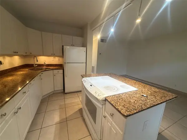 Fort Lauderdale, FL 33304,1414 NE 5th Ter #4