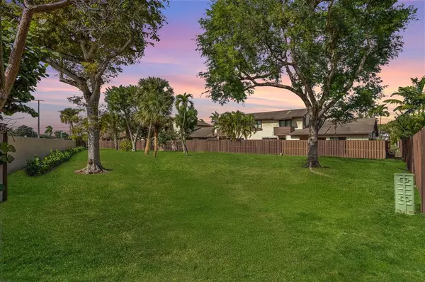 Miami, FL 33173,7136 SW 105th Ct #7136