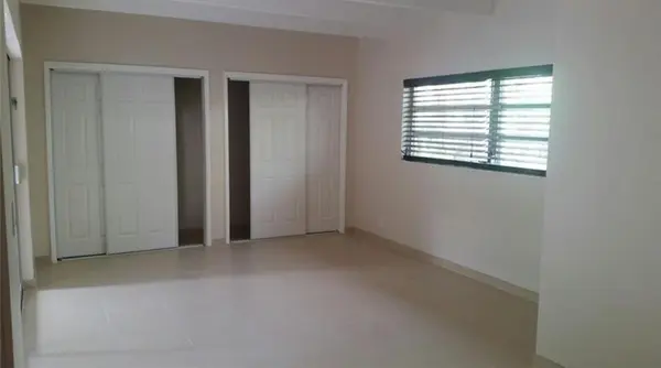 Fort Lauderdale, FL 33304,615 NE 8th Ave #5