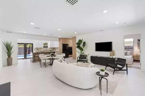 Pompano Beach, FL 33062,3402 Norfolk St