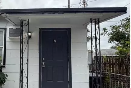 909 N F St #2, Lake Worth Beach, FL 33460