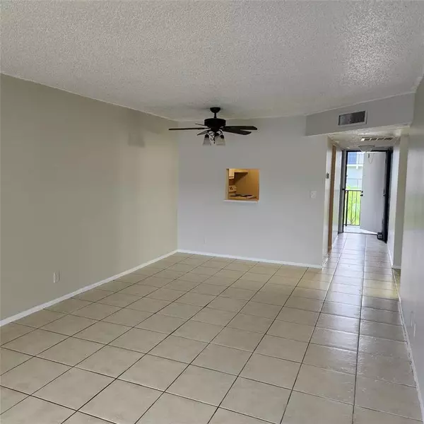 Fort Lauderdale, FL 33321,7901 Colony Cir #205