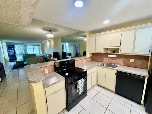 Pompano Beach, FL 33069,804 Cypress Blvd #106