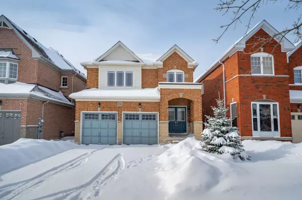 156 Mavrinac BLVD, Aurora, ON L4G 0G6