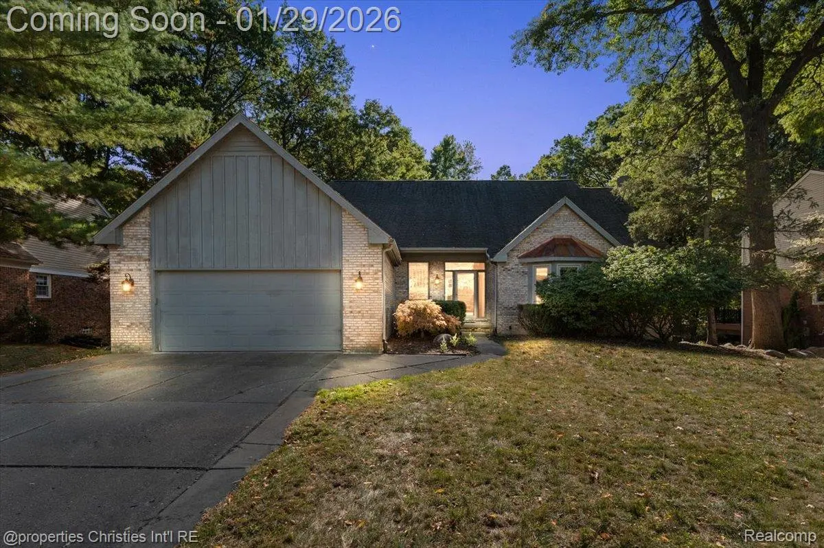 West Bloomfield, MI 48324,6835 High Ridge RD