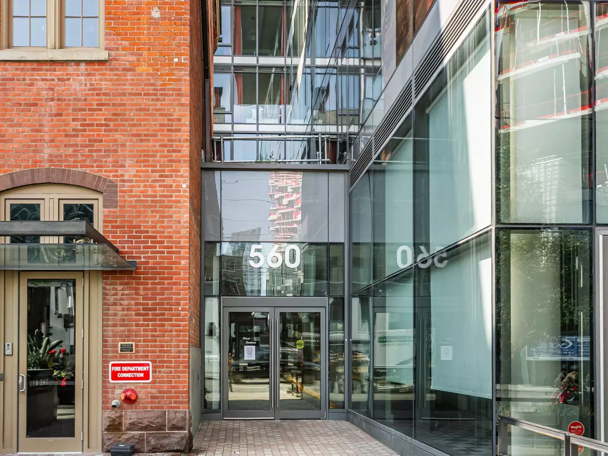 Toronto C01, ON M5V 0L5,560 King ST W #418