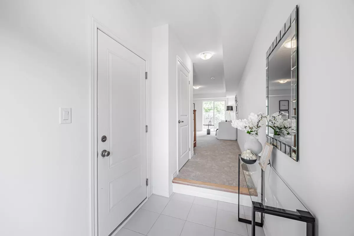 Toronto E04, ON M1L 0J3,123 Pidgeon ST