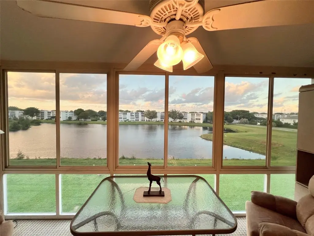 Deerfield Beach, FL 33442,49 Ashby A #49