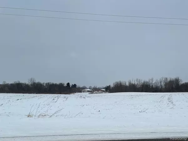 4651 Imlay City RD, Attica, MI 48412