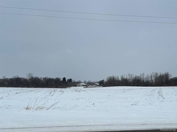 4651 Imlay City RD, Attica, MI 48412