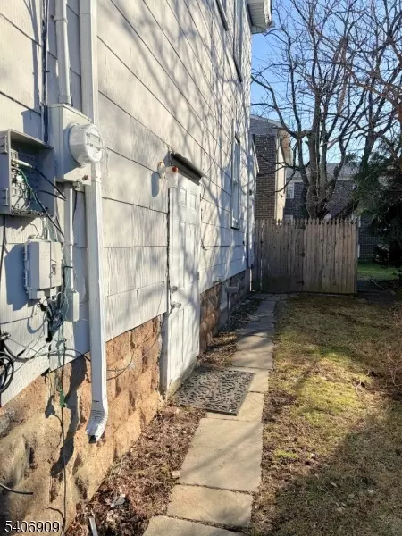 Rahway City, NJ 07065,1759 Whittier St