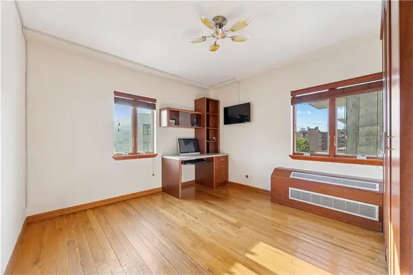 Brooklyn, NY 11235,2964 Brighton 6th ST #5B