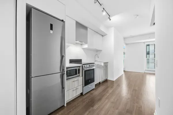 Toronto C08, ON M5B 2C2,251 Jarvis ST #606