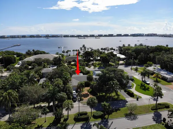 Lake Worth Beach, FL 33460,922 S Palmway