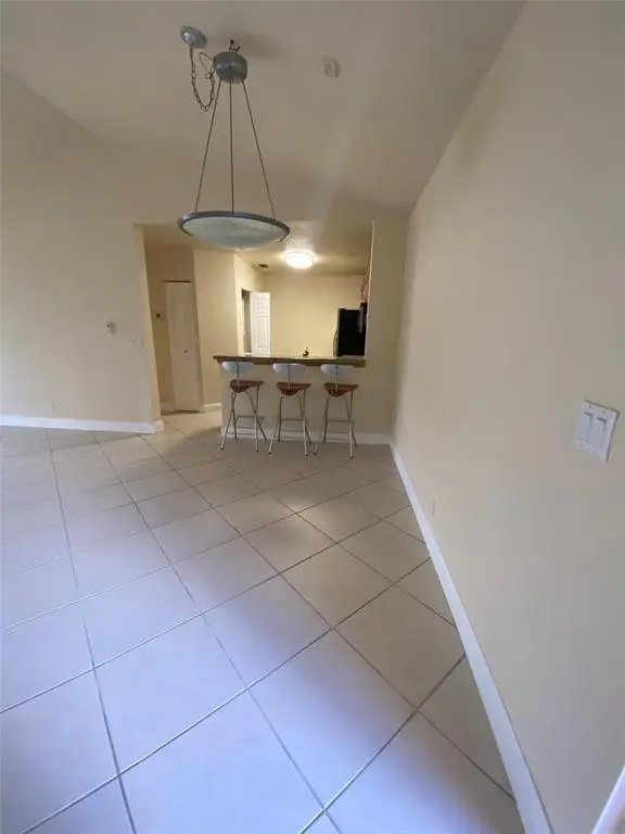 Coral Springs, FL 33067,5701 Riverside Dr #302