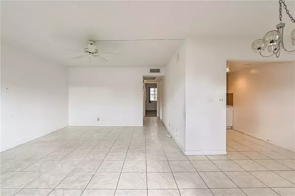 Deerfield Beach, FL 33442,167 Grantham #167