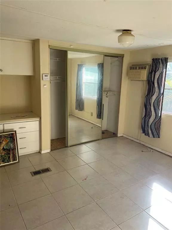 Davie, FL 33324,1670 SW 84th Ave